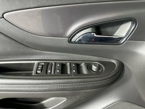 Used 2019 Buick Encore Preferred FWD image 24