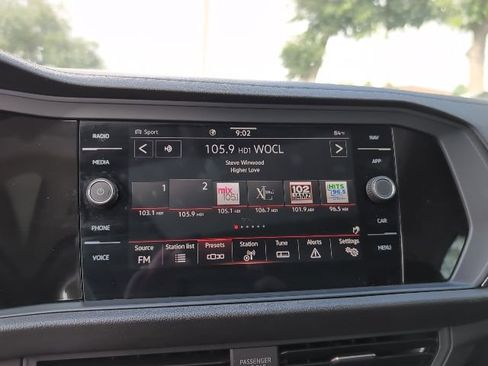 Used 2023 Volkswagen Jetta SEL FWD image 14