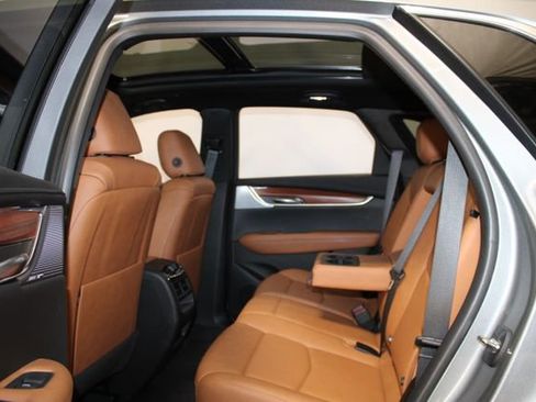 Certified 2023 Cadillac XT5 Premium Luxury w/ Technology Package image 11