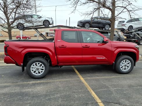 New 2026 Toyota Tacoma SR5 AWD/4WD image 8