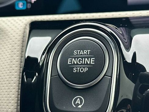 Used 2025 Mercedes-Benz CLA 250 4MATIC image 27