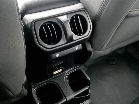 Used 2021 Jeep Gladiator Sport image 35