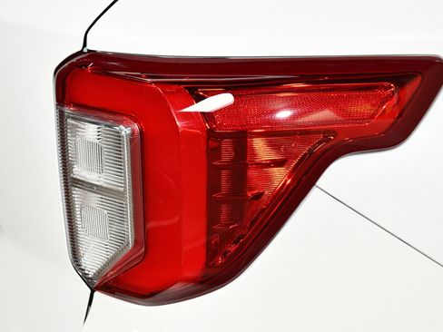 Used 2020 Ford Explorer Limited w/ Class III Trailer Tow Package image 59