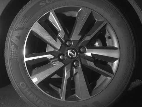 Used 2025 Nissan Versa SV w/ Trunk Package image 13