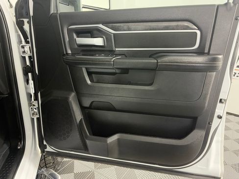 Used 2024 RAM 2500 Big Horn w/ Off Road Package image 25
