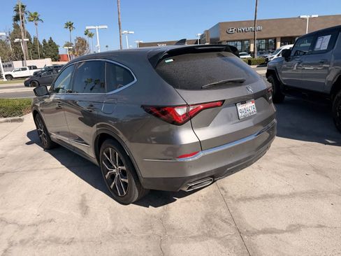 Used 2023 Acura MDX FWD w/ Technology Package image 3