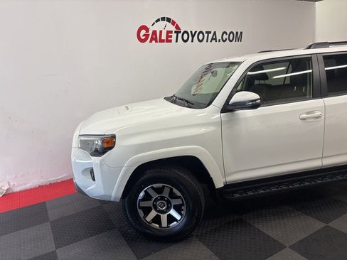 Used 2024 Toyota 4Runner TRD Off-Road Premium image 3
