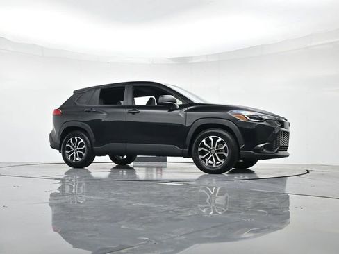 Used 2023 Toyota Corolla Cross S image 33