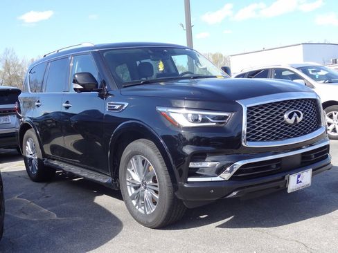 Used 2022 INFINITI QX80 Luxe w/ Cargo Package image 1