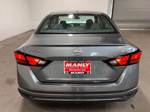 Used 2023 Nissan Altima 2.5 SV image 4