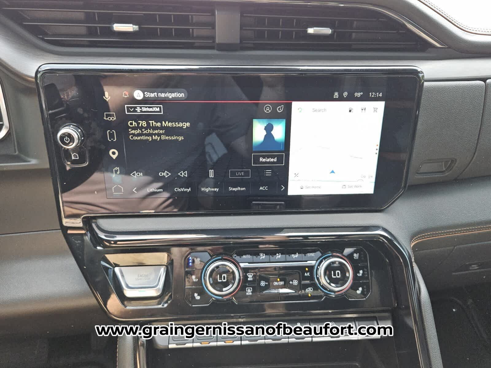 Used 2025 GMC Sierra 1500 AT4 w/ AT4 Premium Package AWD/4WD image 9