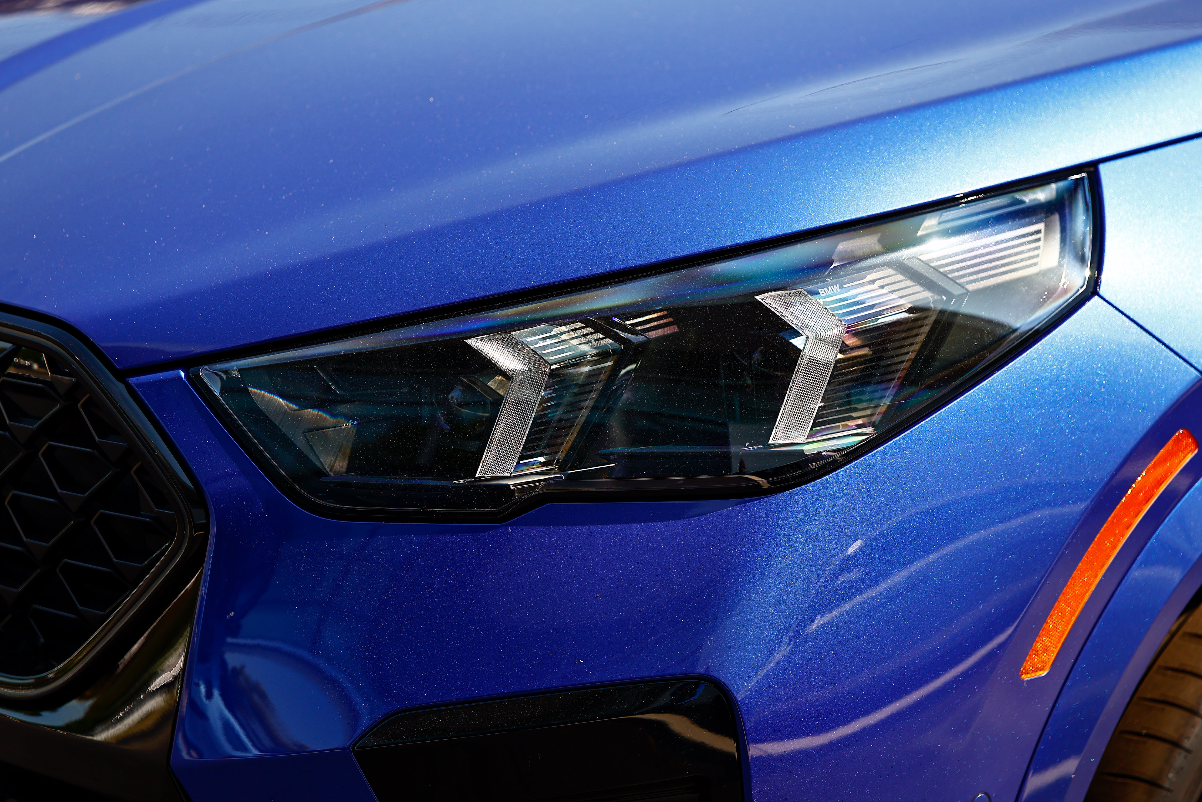 New 2027 BMW X2 xDrive28i w/ Technology Package AWD/4WD image 11