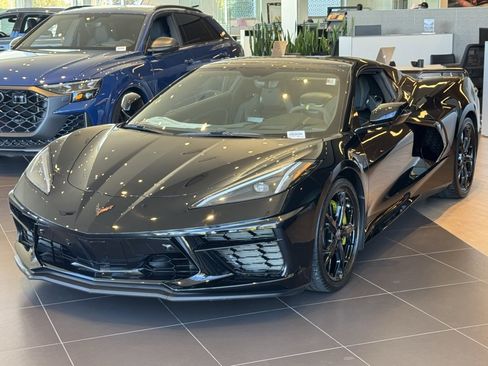 Used 2023 Chevrolet Corvette Stingray Premium Conv w/ Z51 Performance Package image 8