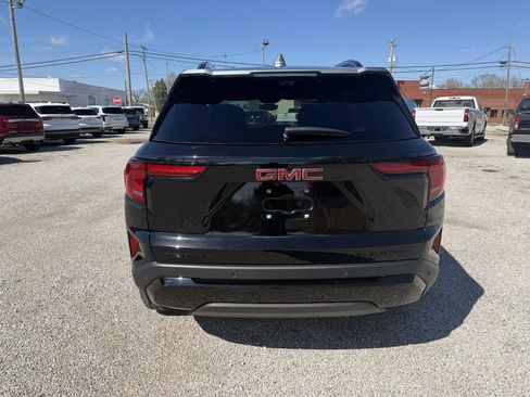 Used 2025 GMC Terrain Elevation w/ Technology Package II image 5