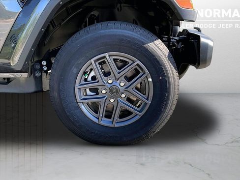 New 2026 Jeep Gladiator Sport image 31