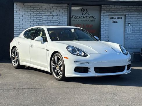 Used 2015 Porsche Panamera S RWD image 5