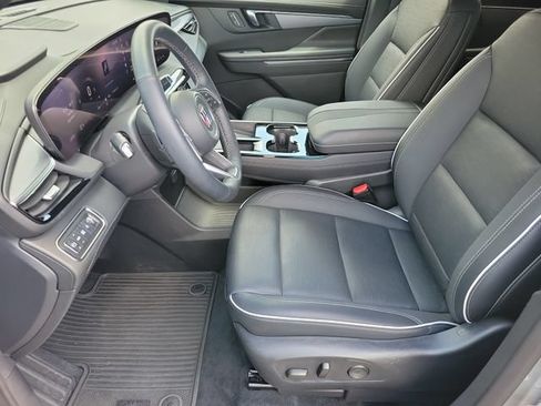 Used 2025 Buick Enclave Sport Touring FWD image 12