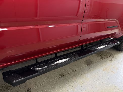 Used 2024 Toyota Tacoma TRD Sport AWD/4WD image 40