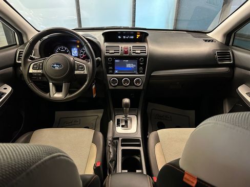 Used 2017 Subaru Crosstrek 2.0i Premium AWD/4WD image 9