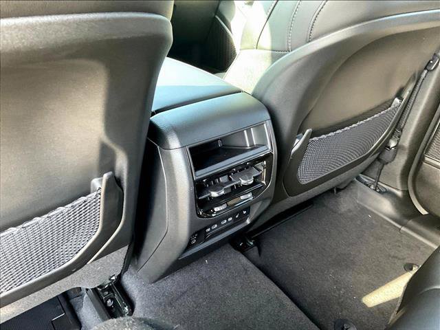 New 2026 Jeep Grand Cherokee L Limited w/ Limited Altitude Package RWD image 17