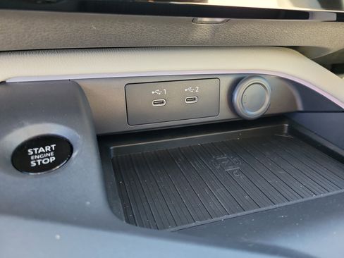 New 2026 Nissan Sentra SL w/ Floor Mat Package FWD image 25