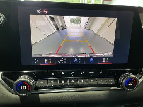 New 2026 GMC Canyon Elevation w/ Convenience Package RWD image 16