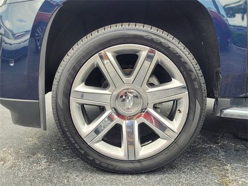 Used 2019 Cadillac Escalade Premium Luxury image 4