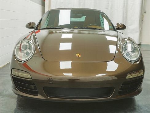 Used 2009 Porsche 911 Carrera 4S AWD/4WD image 2