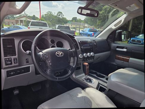 Used 2012 Toyota Tundra Limited w/ Memory Pkg AWD/4WD image 10