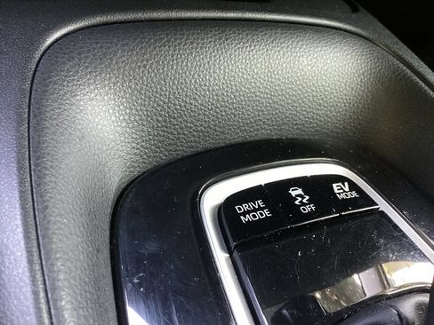 Certified 2025 Toyota Corolla LE w/ LE Premium Package AWD/4WD image 22