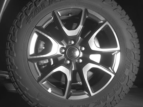Used 2025 Jeep Compass Trailhawk AWD/4WD image 12
