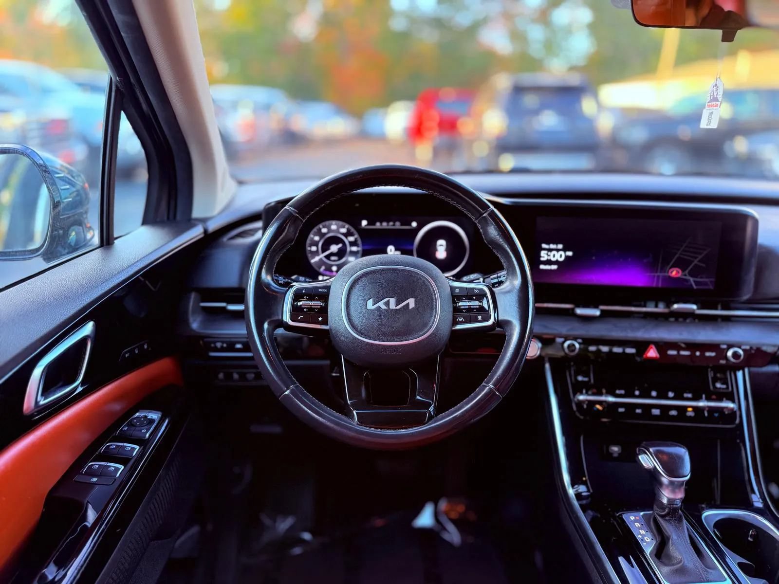 Used 2023 Kia Carnival SX FWD image 15