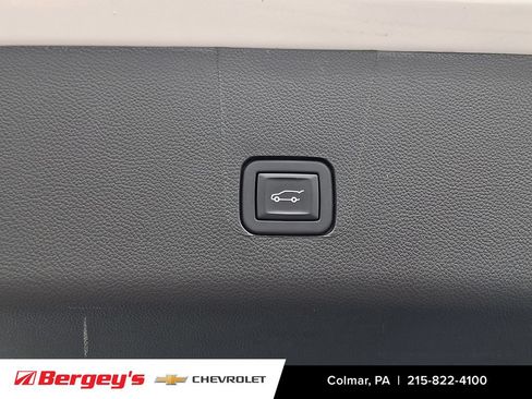 Certified 2023 Chevrolet Traverse LT w/ Midnight/Sport Edition AWD/4WD image 31