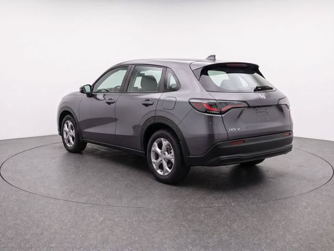 Used 2023 Honda HR-V LX image 3