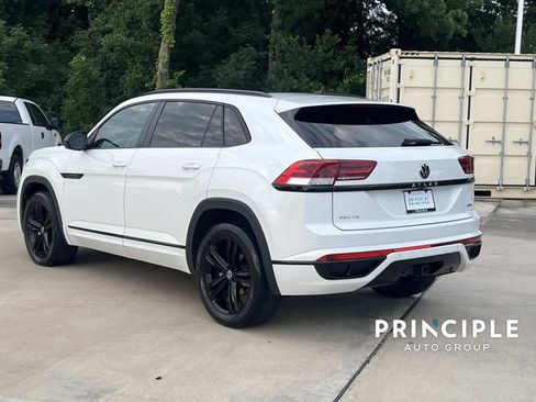 Used 2023 Volkswagen Atlas Cross Sport SEL R-Line AWD/4WD image 10
