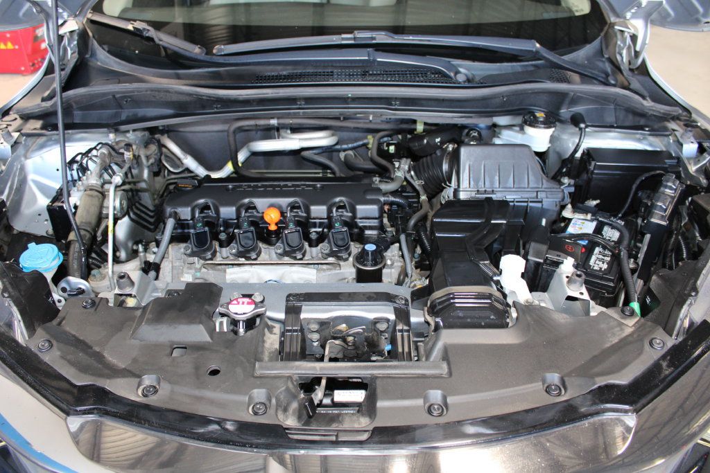 Used 2019 Honda HR-V Touring image 8