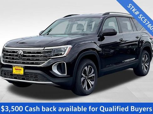 New 2025 Volkswagen Atlas SE image 2