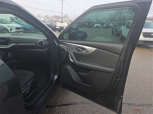 Used 2020 Chevrolet Blazer LT image 17