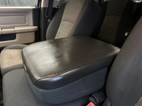 Used 2011 RAM 1500 Classic SLT AWD/4WD image 30
