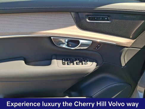 New 2026 Volvo XC90 T8 Plus w/ Protection Package Premier AWD/4WD image 9
