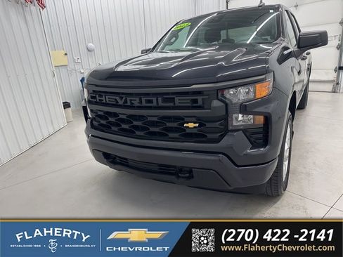 Used 2023 Chevrolet Silverado 1500 Custom AWD/4WD image 7