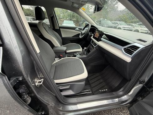 New 2026 Volkswagen Taos SE AWD/4WD image 28
