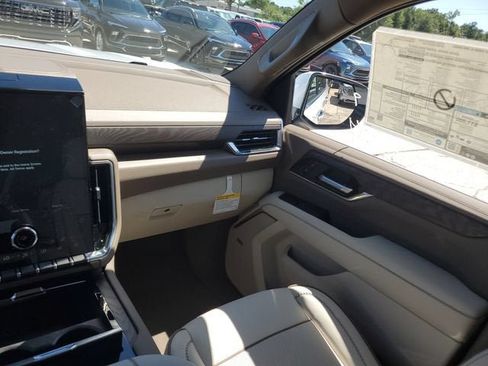 New 2026 GMC Yukon XL Denali RWD image 15