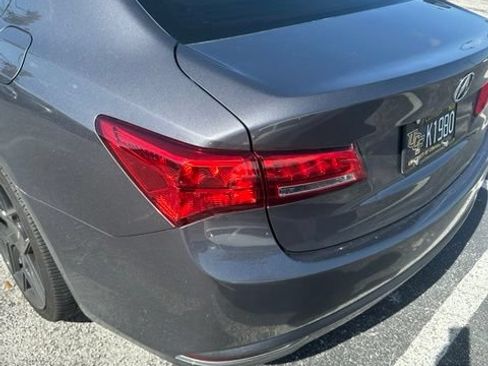 Used 2020 Acura TLX FWD image 2