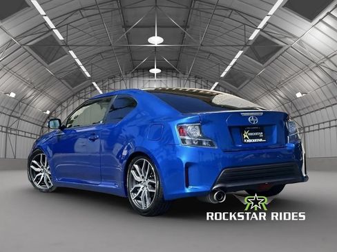 Used 2014 Scion tC FWD image 4
