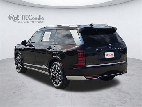 Certified 2026 Hyundai Palisade Calligraphy FWD image 4