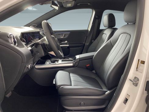 Used 2026 Mercedes-Benz GLA 250 4MATIC image 4