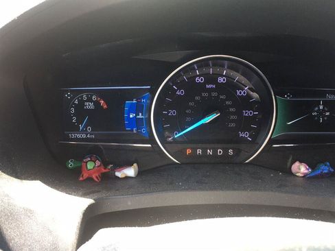 Used 2018 Ford Explorer XLT w/ Equipment Group 202A FWD image 7