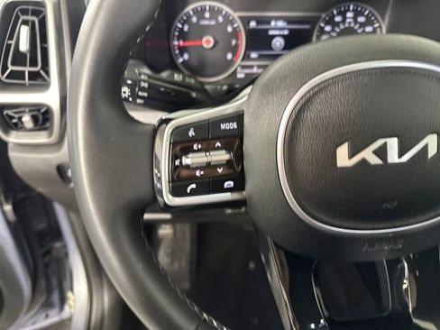 Used 2023 Kia Sorento S w/ Panoramic Sunroof Package image 15