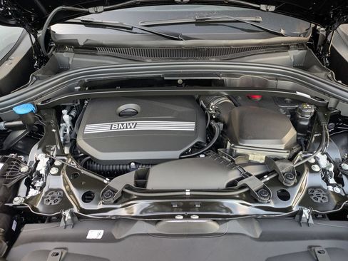 New 2026 BMW X2 xDrive28i AWD/4WD image 10